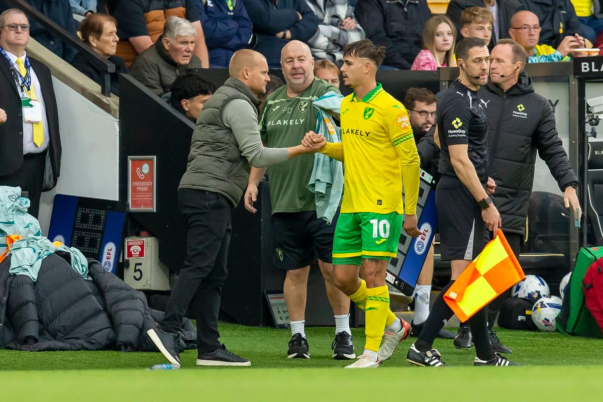 Čech má v Anglicku horší štart ako Strelec. To najtrápnejšie, čo som za 35 rokov videl, napísal novinár