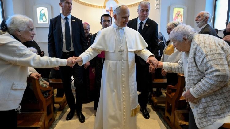 Pápež v Istanbule navštívil domov dôchodcov: Seniori sú pokladom