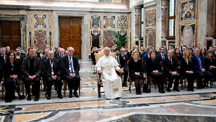 Pápež Lev XIV. vyzýva k zodpovednej výchove a ochrane v digitálnej ére