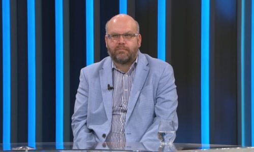 Pavel se pohybuje na hraně ústavy, míní Valeš. Nastínil, proč zdržuje Babišovo jmenování