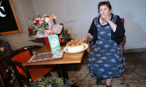 Devátá oslavila 90. Promluvila o manželství s Vinklářem i synovi, který skončil v léčebně Devátá oslavila 90. Promluvila o manželství s Vinklářem i synovi, který skončil v léčebně