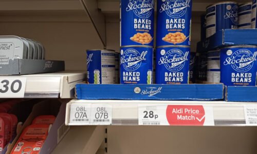 Maso za 61 korun a fazole za 8. Britské supermarkety jsou i pro chudé, ty české ne Maso za 61 korun a fazole za 8. Britské supermarkety jsou i pro chudé, ty české ne