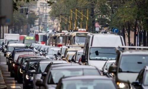 KOMENTÁŘ: Řidiči v Praze viní z nekonečných kolon všechny, jen ne sebe KOMENTÁŘ: Řidiči v Praze viní z nekonečných kolon všechny, jen ne sebe