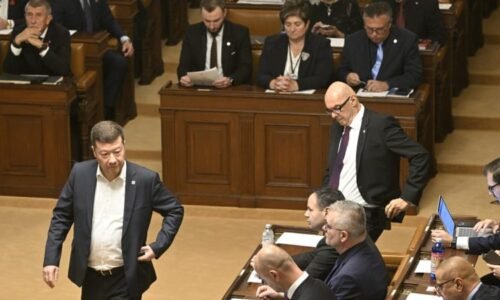 Sněmovna rozhodla: Dosluhující vláda má rozpočet přepracovat. Fiala a spol. dostali 20 dní