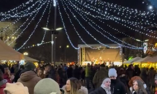 Mesto Zvolen: VIANOČNÁ DEDINA OTVORENÁ