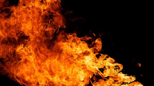 Tragédia v Kozárovciach. Pri požiari rodinného domu prišli o život štyria ľudia