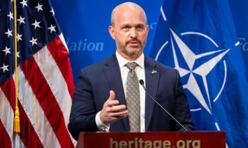 Od MAGA k MEGA: Skupiny stojace za Trumpom sa rozhodli urobiť aj Európu veľkou