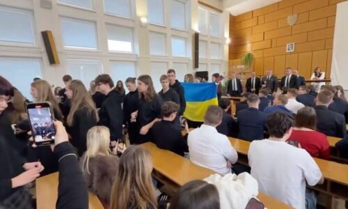 PROGRESÍVCI SA NEŠTÍTIA ZNEUŽÍVAŤ DETI PROGRESÍVCI SA NEŠTÍTIA ZNEUŽÍVAŤ DETI