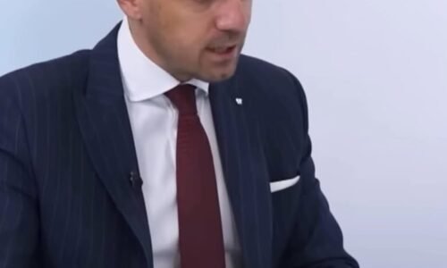 PROSTÁ OPOZÍCIA VINÍ VLÁDU AJ ZA VLASTNÉ MINULÉ ZLYHANIA. KOALÍCIA IM NAHRÁVA, PRETOŽE NEDODRŽIAVA PROSTÁ OPOZÍCIA VINÍ VLÁDU AJ ZA VLASTNÉ MINULÉ ZLYHANIA. KOALÍCIA IM NAHRÁVA, PRETOŽE NEDODRŽIAVA