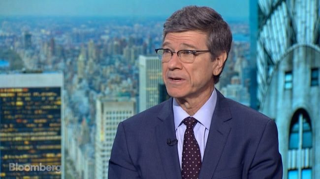 Jeffrey Sachs: USA útočia na Čínu zo závisti