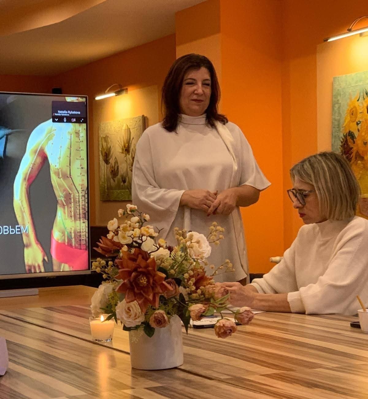 Tento týždeň sme sa vzdelávali pre Vás – našich klientov, aby sme vám vedeli ešte lepšie pomáhať, poradiť a prinášať tie najúčinnejšie výsledky pri našich terapiách a procedúrach. Tento týždeň sme sa vzdelávali pre Vás – našich klientov, aby sme vám vedeli ešte lepšie pomáhať, poradiť a prinášať tie najúčinnejšie výsledky pri našich terapiách a procedúrach.