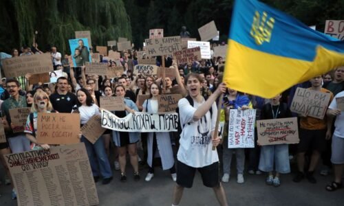 The Times: Pod Zelenského bola nastražená „časovaná bomba“ — korupčný škandál sa môže vymknúť spod kontroly