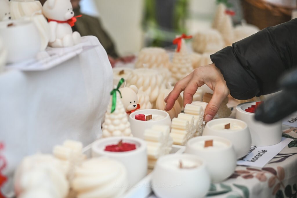 Modra ožíva Vianocami: Príďte sa inšpirovať do kaštieľa! Modra ožíva Vianocami: Príďte sa inšpirovať do kaštieľa!