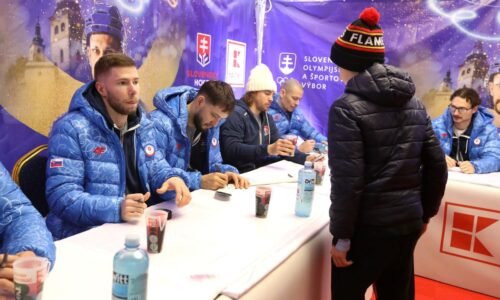 FOTO Slovensko ukázalo svetu novú olympijskú kolekciu! Odkaz Nepelu a moderný dizajn ohúrili fanúšikov FOTO Slovensko ukázalo svetu novú olympijskú kolekciu! Odkaz Nepelu a moderný dizajn ohúrili fanúšikov