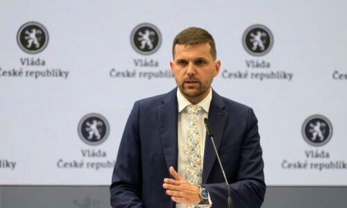 Vláda v demisi rozpočet přepracovávat nebude. Nedává to smysl, řekl Hladík