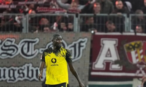 Hviezda Dortmundu má v zmluve výkupnú klauzulu pre 7 klubov. Nechýbajú ani giganti z La Ligy a PL