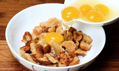 Just mix bread with 5 eggs and the results will be amazing! Simple and delicious