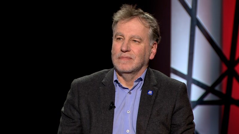 Absurdně levný benzín? Nad výroky europoslance za TOP 09 kroutí hlavou i zástupci ODS Absurdně levný benzín? Nad výroky europoslance za TOP 09 kroutí hlavou i zástupci ODS