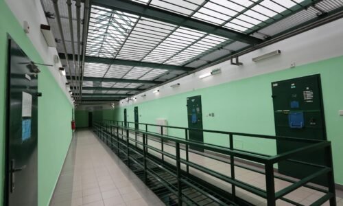 Brány väzníc počas sviatkov opustí 208 šťastlivcov. Černák ani Kočner medzi nich patriť nebudú