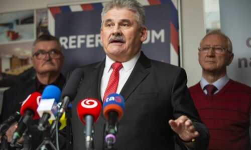 Smer pripraví pozmeňujúci návrh k Úradu na ochranu oznamovateľov. Zákon nemôže byť retroaktívny, tvrdí Richter Smer pripraví pozmeňujúci návrh k Úradu na ochranu oznamovateľov. Zákon nemôže byť retroaktívny, tvrdí Richter