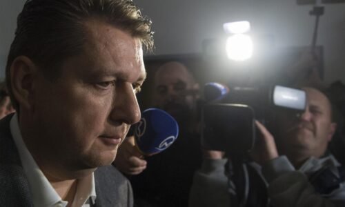 Miliónové úniky na daniach? Stále stíhajú Kočnera i Bašternáka, no mali v nich prsty aj daňoví kriminalisti