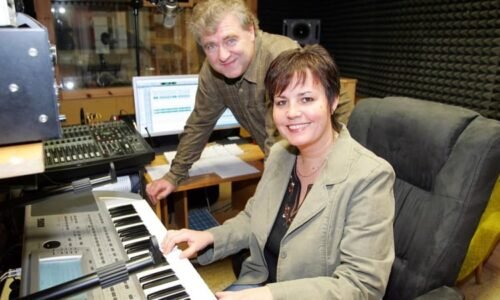 Zpěvák z dua Eva a Vašek už po rozvodu nesmutní: S novou ženou je šťastný. Jaké čeká Vánoce? Zpěvák z dua Eva a Vašek už po rozvodu nesmutní: S novou ženou je šťastný. Jaké čeká Vánoce?