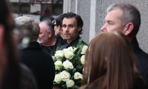 Co se dělo před pohřbem Hezuckého? Sestra Nikoly přiznala problém s policií, ocenila Mareše Co se dělo před pohřbem Hezuckého? Sestra Nikoly přiznala problém s policií, ocenila Mareše