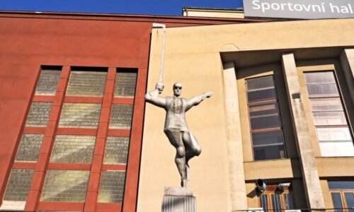 Praha zrekonstruuje atletický stadion na Strahově. Sportovní hala na Výstavišti dostane nový led