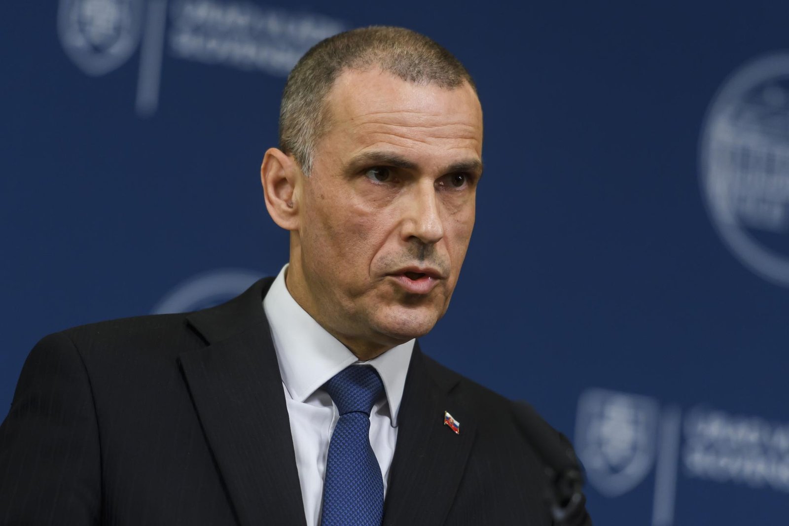 Až 80 percent parkovacích regulácií v mestách je nezákonných. Žilinka hovorí o rozsiahlych porušeniach Až 80 percent parkovacích regulácií v mestách je nezákonných. Žilinka hovorí o rozsiahlych porušeniach