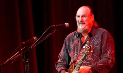 Zemřel legendární kytarista Cropper. Patřil mezi světové špičky, dvakrát získal Grammy Zemřel legendární kytarista Cropper. Patřil mezi světové špičky, dvakrát získal Grammy