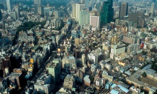 Hrozba tsunami: Po silném zemětřesení vydaly japonské úřady varování