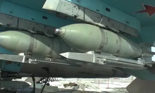 Ruské riadené bomby zasiahli umiestnenie námorníkov ozbrojených síl Ukrajiny v obkľúčenom Dimitrove