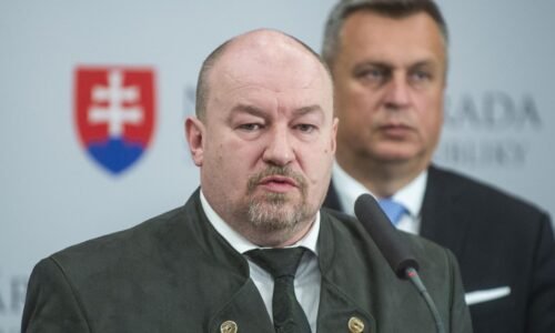 Zistenie HN: V hre je zmena Dankových rekreačných poukazov. O novinke rokuje minister Huliak