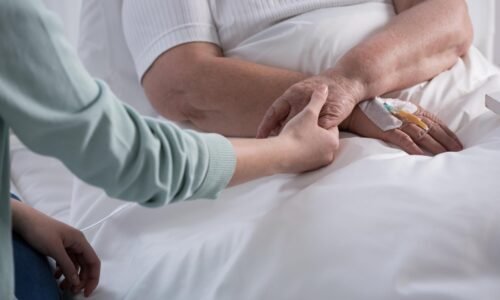 Mobilným hospicom hrozí zánik. Štát im platí 30 eur za výjazd, na prežitie potrebujú aspoň 70, tvrdí Asociácia Mobilným hospicom hrozí zánik. Štát im platí 30 eur za výjazd, na prežitie potrebujú aspoň 70, tvrdí Asociácia