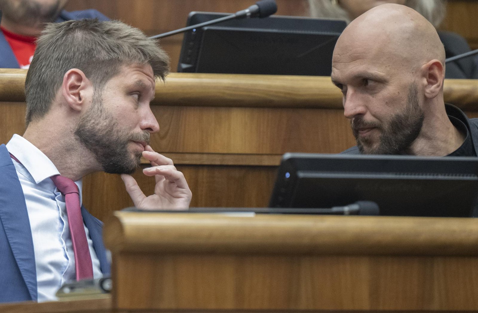 17 miliónov eur za outlet Voderady už štát neuvidí, hovorí Truban. Od Druckera chce vedieť, čo s tým ďalej 17 miliónov eur za outlet Voderady už štát neuvidí, hovorí Truban. Od Druckera chce vedieť, čo s tým ďalej