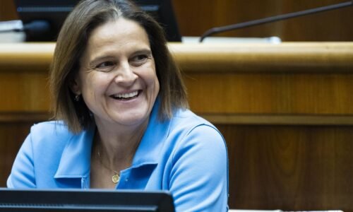 Kolíková kritizuje dotáciu pre fakulty, na prihlásenie majú tri dni. O výzve sme vedeli, reaguje Burda Kolíková kritizuje dotáciu pre fakulty, na prihlásenie majú tri dni. O výzve sme vedeli, reaguje Burda