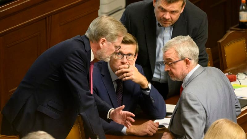 Hra o budoucnost ODS. Straně hrozí amen, míní Valeš. Kubáček varuje před pádem na deset procent Hra o budoucnost ODS. Straně hrozí amen, míní Valeš. Kubáček varuje před pádem na deset procent