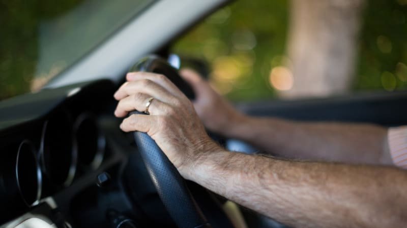 Změny pro řidiče PŘEHLEDNĚ: Tvrdý trest za nezaplacené povinné ručení i dražší dálniční známky Změny pro řidiče PŘEHLEDNĚ: Tvrdý trest za nezaplacené povinné ručení i dražší dálniční známky