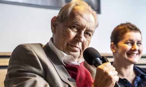 Rusko by malo za svoju agresiu zaplatiť, povedal Zeman. Pripomenul okupáciu Československa