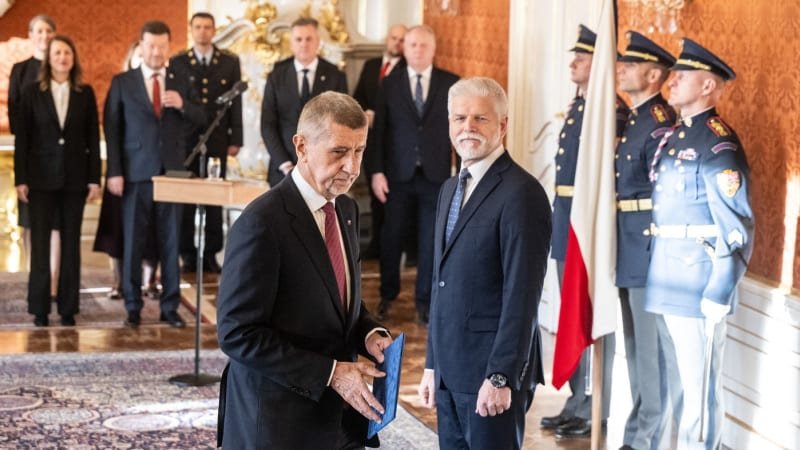 Babiš je nejstarší premiér od roku 1918. Gottwaldovi bylo 49, Klausovi 51 a Grossovi 34 let Babiš je nejstarší premiér od roku 1918. Gottwaldovi bylo 49, Klausovi 51 a Grossovi 34 let