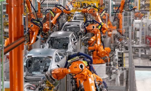 Záchranná sieť sa rozširuje. Únia chce platiť rekvalifikácie zamestnancom ešte predtým, ako prídu o prácu Záchranná sieť sa rozširuje. Únia chce platiť rekvalifikácie zamestnancom ešte predtým, ako prídu o prácu