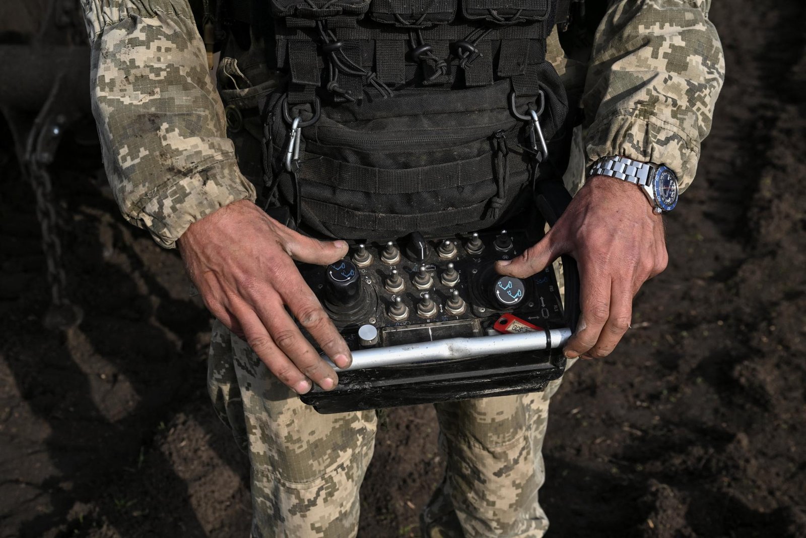 Ukrajinské drony zasiahli prístav s ropným terminálom, cieľom mohla byť aj veľká rafinéria v Syzrani Ukrajinské drony zasiahli prístav s ropným terminálom, cieľom mohla byť aj veľká rafinéria v Syzrani