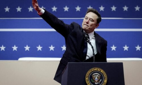 Brusel obvinil Muskovu sieť X z porušenia pravidiel, dal jej pokutu 120 miliónov eur Brusel obvinil Muskovu sieť X z porušenia pravidiel, dal jej pokutu 120 miliónov eur