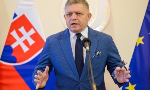 Fico chce zosilňovať tlak na Šutaja Eštoka. Žiada rýchlejšie odhaľovanie zločinov z rokov 2020 až 2023 Fico chce zosilňovať tlak na Šutaja Eštoka. Žiada rýchlejšie odhaľovanie zločinov z rokov 2020 až 2023