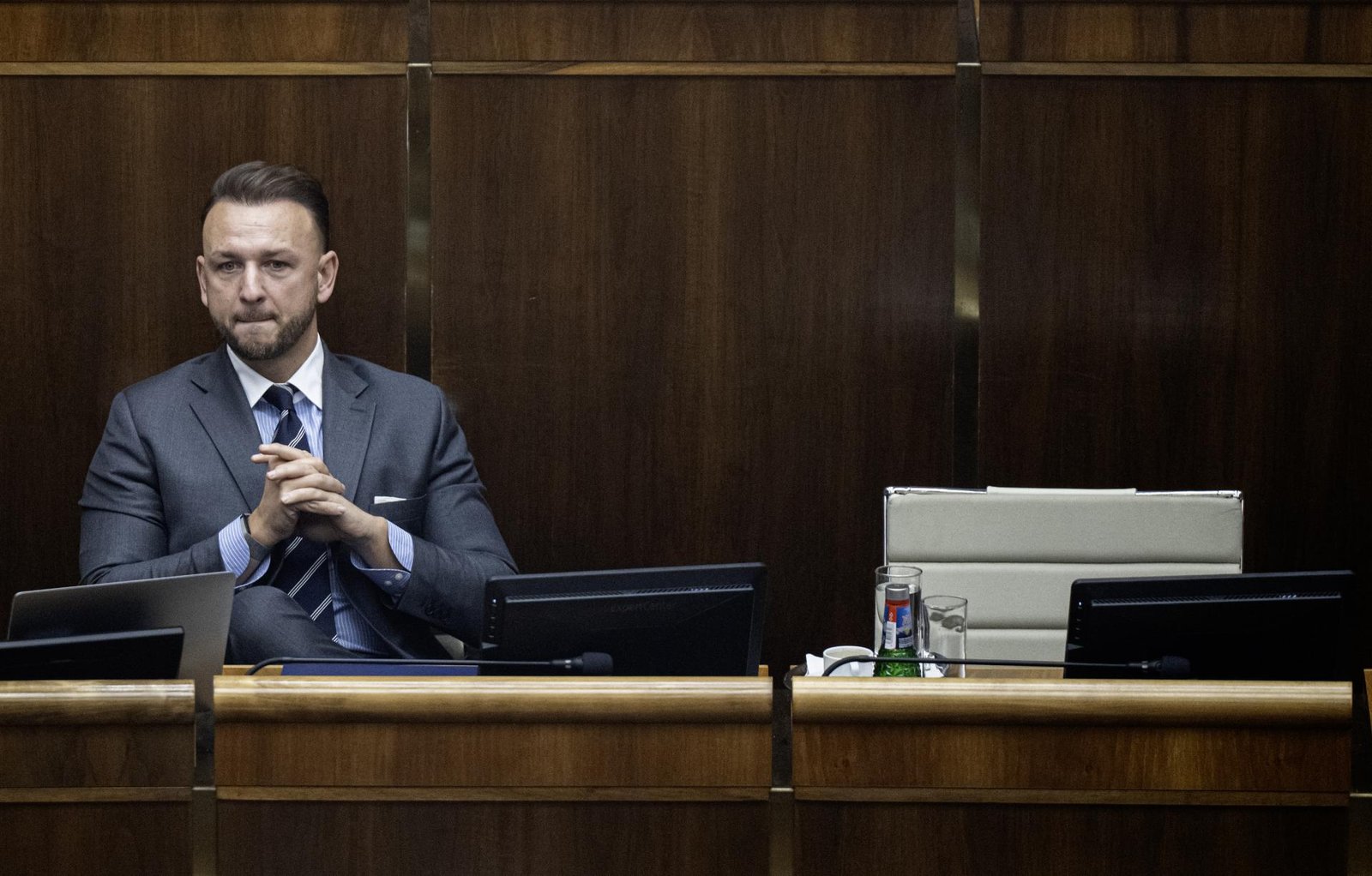 Prieskum NMS: Hlas je na historickom minime, padol na úroveň SaS a Demokratov Prieskum NMS: Hlas je na historickom minime, padol na úroveň SaS a Demokratov