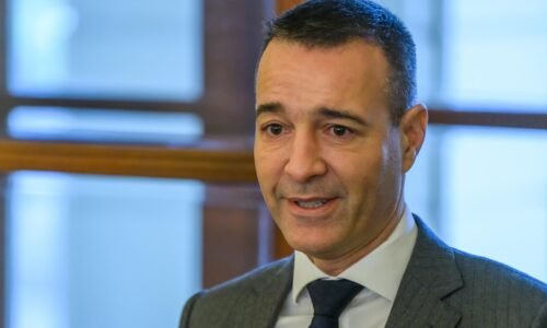 Štát brzdí kontroverzný nákup vo Voderadoch. Drucker nariadil hĺbkovú kontrolu a stopol procesy Štát brzdí kontroverzný nákup vo Voderadoch. Drucker nariadil hĺbkovú kontrolu a stopol procesy