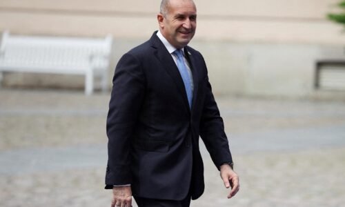 Bulharský prezident začne rokovať o zostavení novej vlády Bulharský prezident začne rokovať o zostavení novej vlády