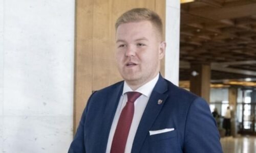 Hlas upravuje zákon o oznamovateľoch. Poslanci ho chcú zosúladiť s európskou smernicou Hlas upravuje zákon o oznamovateľoch. Poslanci ho chcú zosúladiť s európskou smernicou