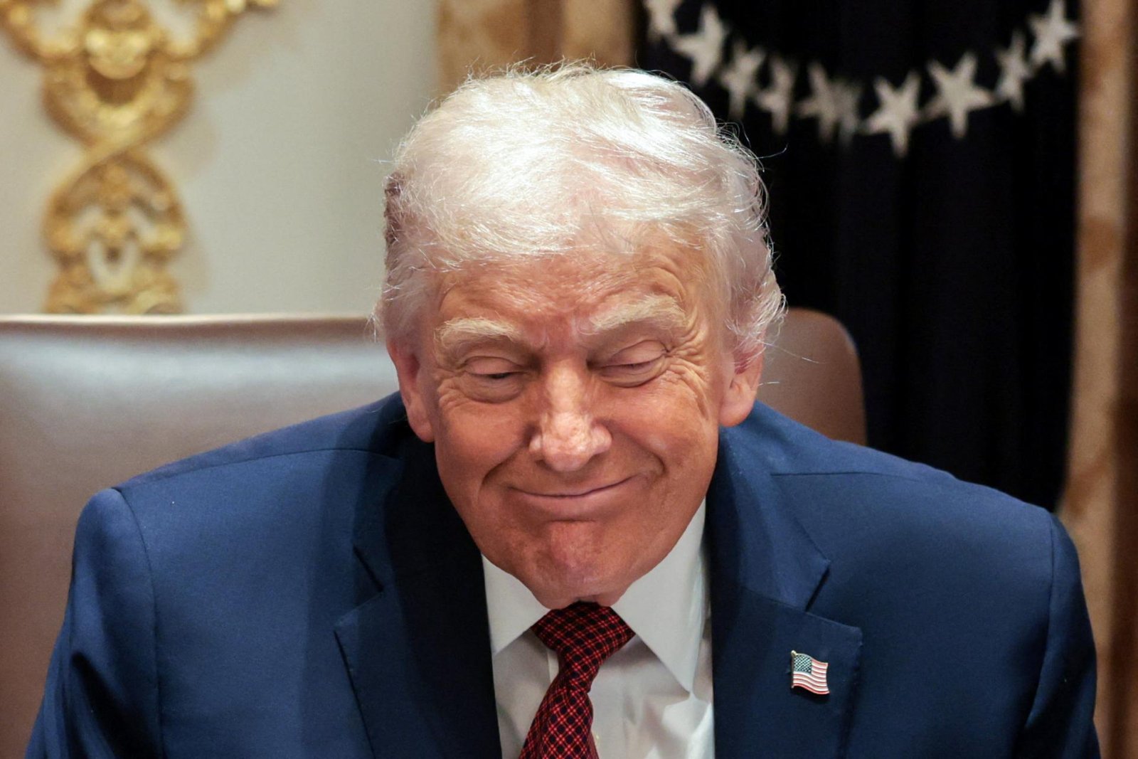 Jednotka s piatimi hviezdičkami, hodnotí Trump ekonomiku Spojených štátov. Podľa neho však zdedil "bordel" Jednotka s piatimi hviezdičkami, hodnotí Trump ekonomiku Spojených štátov. Podľa neho však zdedil „bordel“