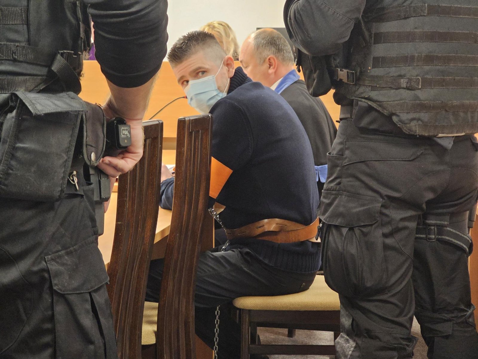 Vraždy najbrutálnejšieho gangu na súde: po "Hrobárovi" znížili trest aj dvojke sátorovcov, zabil štyroch ľudí Vraždy najbrutálnejšieho gangu na súde: po „Hrobárovi“ znížili trest aj dvojke sátorovcov, zabil štyroch ľudí